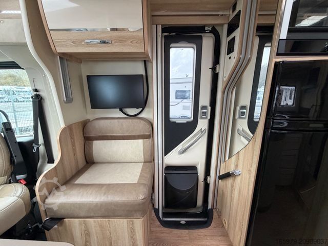 Semi-integrated camper GIOTTILINE Therry T37