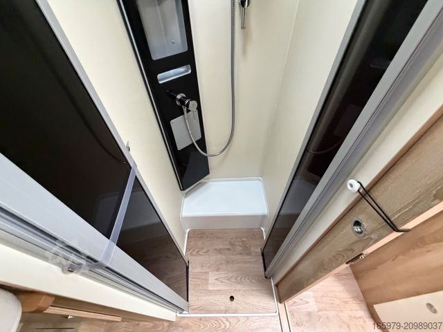 Semi-integrated camper GIOTTILINE Therry T37