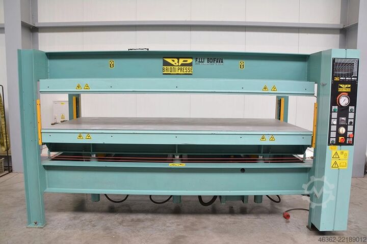 Hydraulic veneer press 3000x1300 BAIONI Prasa do forniru