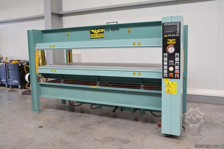 Hydraulic veneer press 3000x1300 BAIONI Prasa do forniru