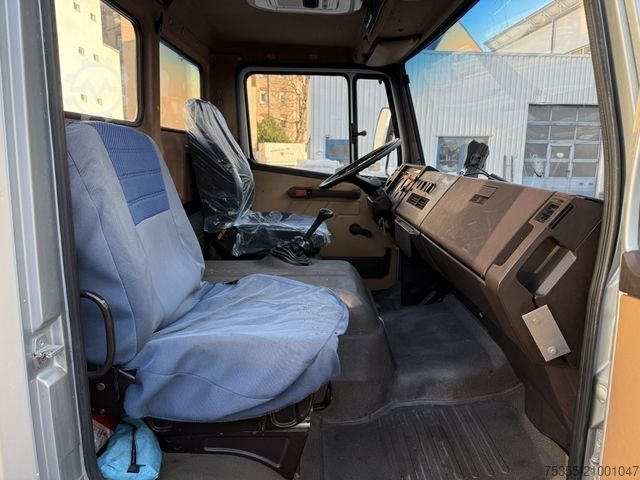 Van chassis MERCEDES-BENZ 814 Orig. 269.454km 8,45m Boot Boat Transporter