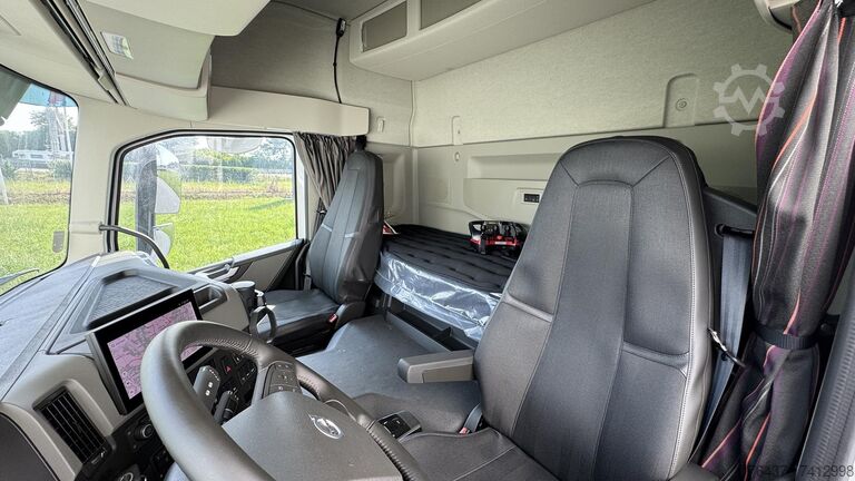 Kipper mit Kran Volvo FM