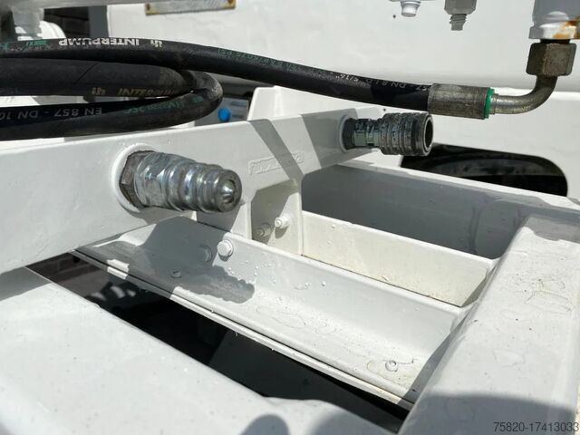 Suction vehicle MAN TGS 35.440 10X4-6 BL TRIDEM RSP SAUGBAGGER/SUCT...