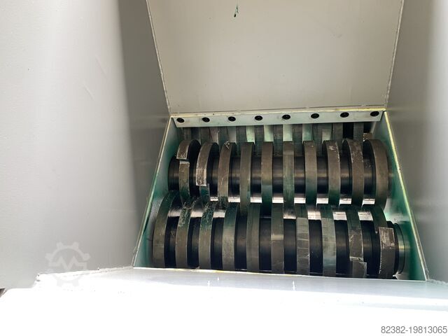 Four shaft shredder RSS 2 shaft shredder