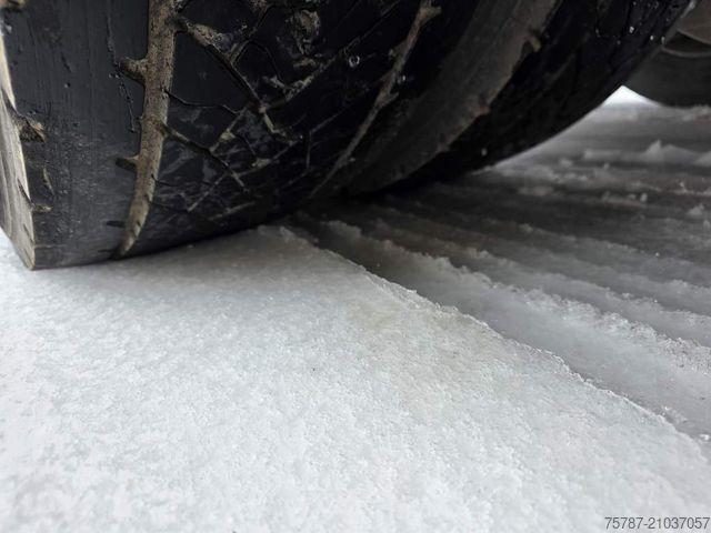 Volumen SZM DAF XF 510 LL, ZF Inatrder, Standklima, Hubsattelkup