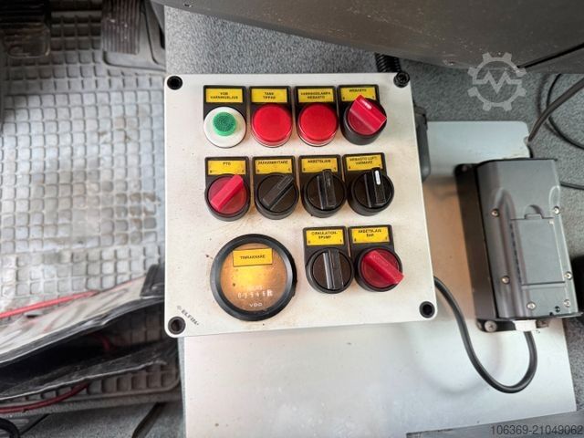 Saugwagen MAN TGA 26.400 6x4 MORO 13.700 l. ADR Edelstahl