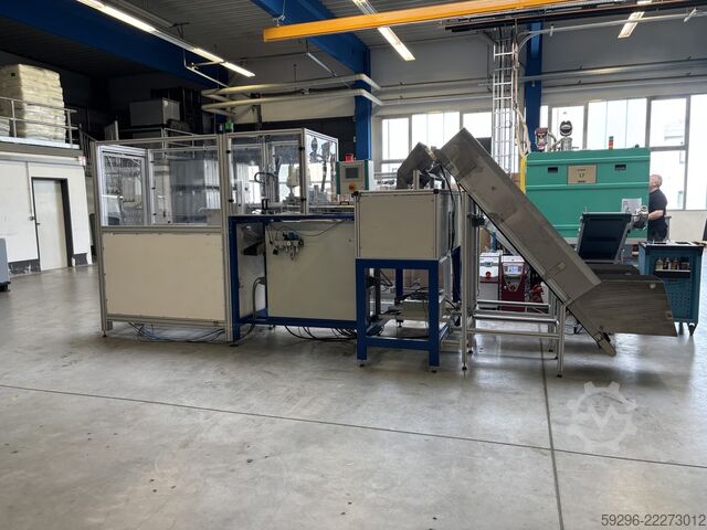 Gasket in canister lid Deckelmontageanlage / Arburg 