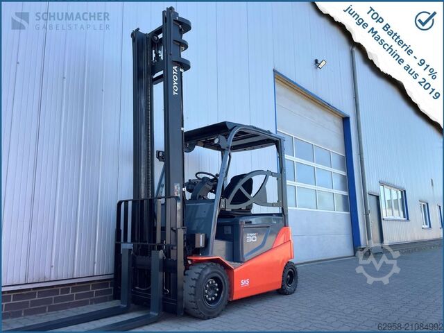 Elektro 4 Rad-Stapler Toyota 8FBMKT30 - AKKU 91%