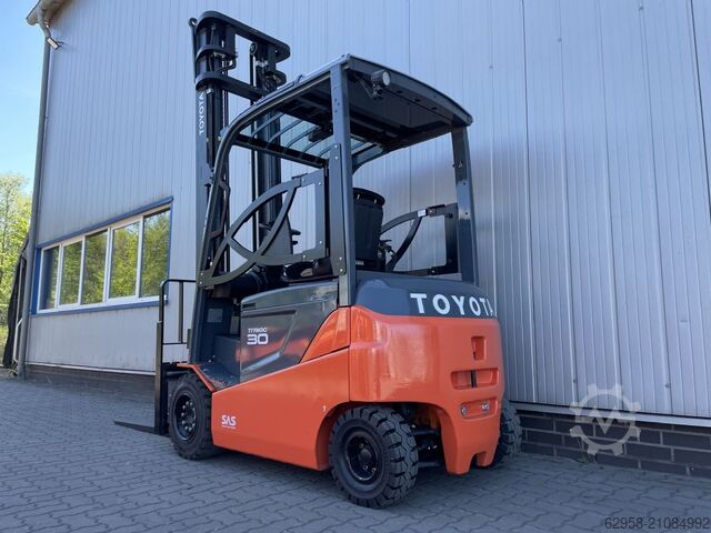 Elektro 4 Rad-Stapler Toyota 8FBMKT30 - AKKU 91%