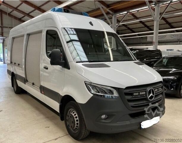 High top van MERCEDES-BENZ Sprinter 516 CDI Maxi Klima LED Werkstatt Rollo