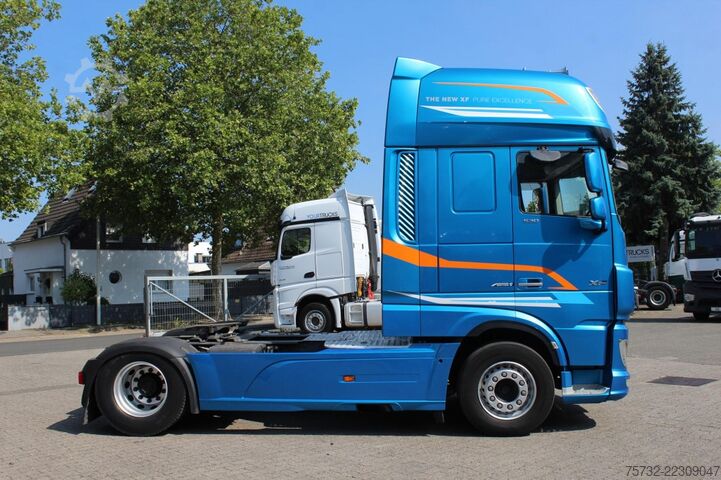Standard tractor unit Daf 530 SSC  Navi  Kühlbox  Leder  Standklima   ACC