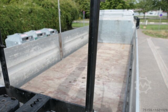 Flatbed truck mercedes-benz Antos 2540 L KLIMA Palfinger-Kran PK15001L Lenkachse - Alufelgen
