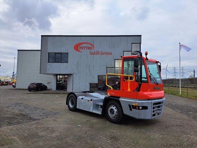 Terminal-Traktor Terberg YT 223 4x2 aangedreven terminal trekker