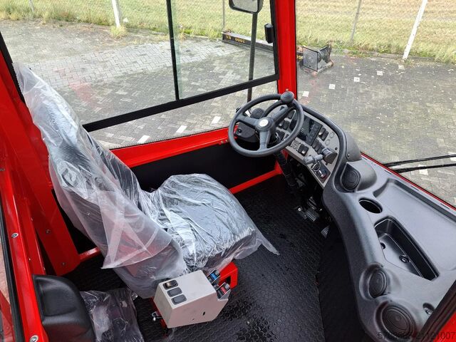 Terminal-Traktor Terberg YT 223 4x2 aangedreven terminal trekker