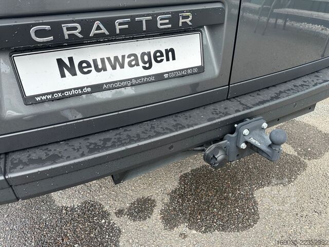 High top van VOLKSWAGEN Crafter Kombi Kasten 35 L3H3 4Motion AHK 270Türe