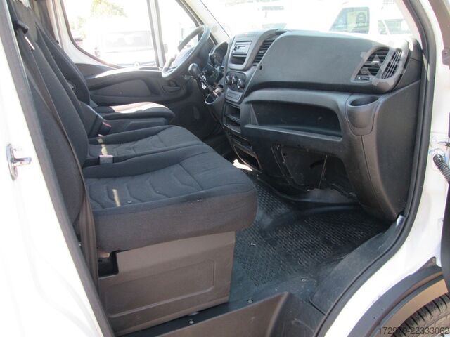 Van chassis IVECO 35 C13*Fahrgestell*