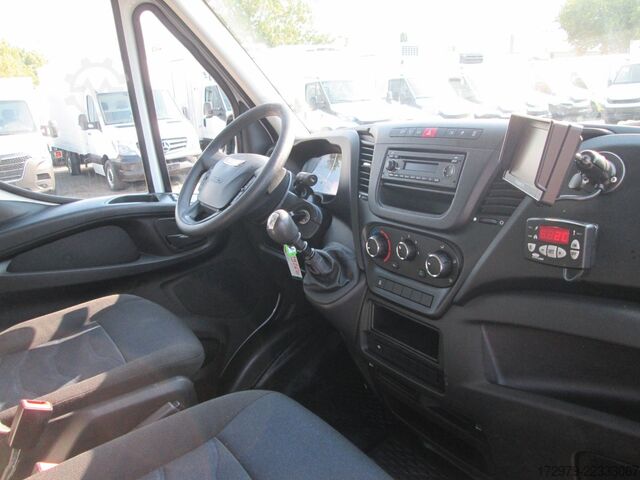 Refrigerator body van IVECO 35 C14*Maxi-Carrier Kühlkoffer 3.70m*Klima*LBW*