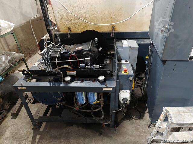 Wasserstrahlschneidanlage Omax Maxiem 1530