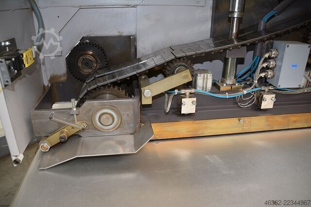 Veneer gluing machine FISHER+RUCKLE OMNIMASTER