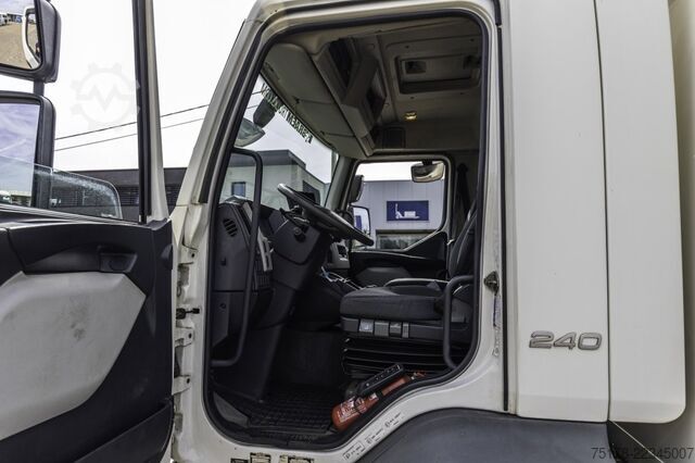 Box body VOLVO FL 240 (12T.) + DHOLLANDIA 2T.