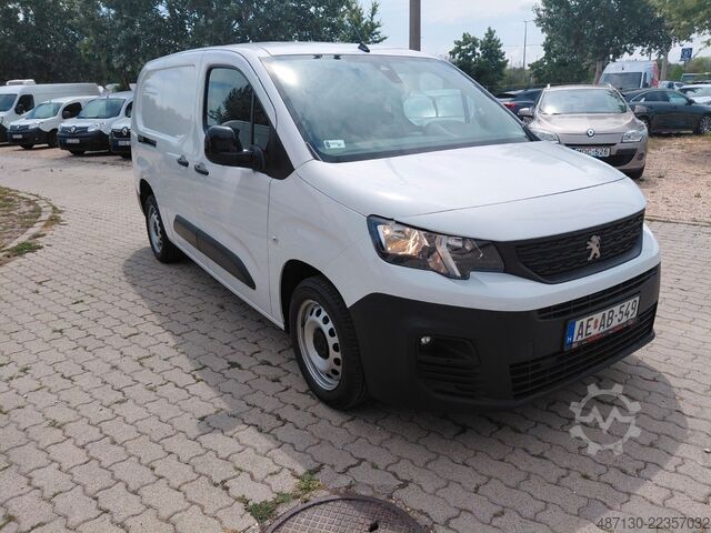 Panel van PEUGEOT Partner Premium L2