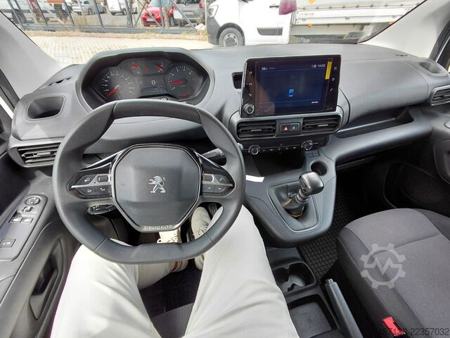 Panel van PEUGEOT Partner Premium L2