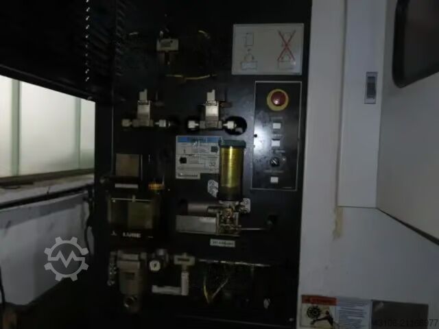 Vertikales CNC-Bearbeitungszentrum MAZAK Nexus VCN-510C