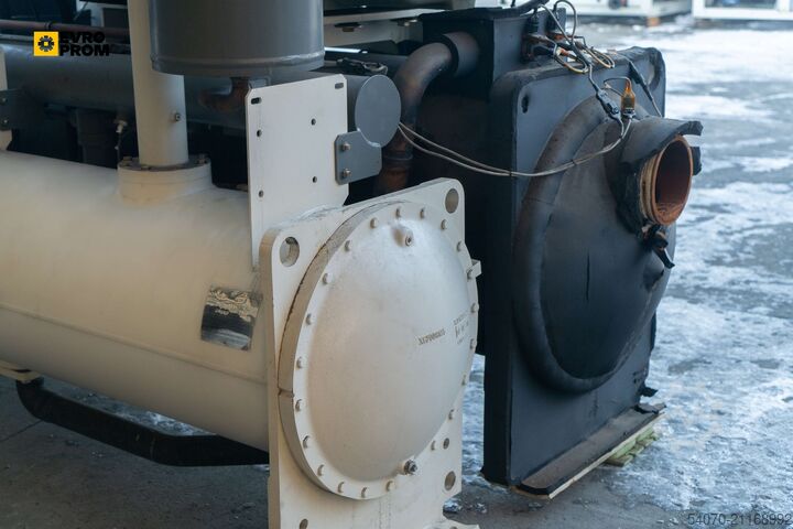 Kältemaschine Used Watercooled chiller TRANE RTHD 300 SE 1055 kW. 2016 yom