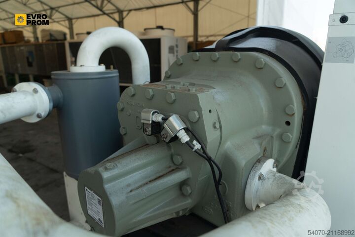 Kältemaschine Used Watercooled chiller TRANE RTHD 300 SE 1055 kW. 2016 yom