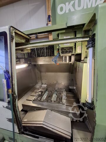 Vertikales Bearbeitungszentrum Okuma keine DMG Mori VR40