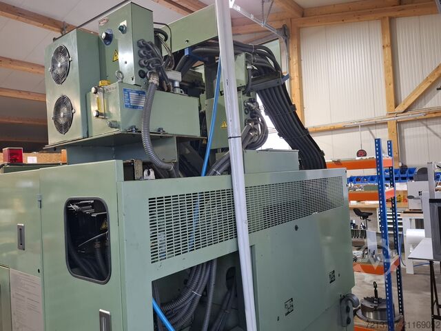 Vertikales Bearbeitungszentrum Okuma keine DMG Mori VR40