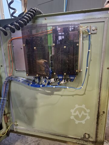 Vertikales Bearbeitungszentrum Okuma keine DMG Mori VR40