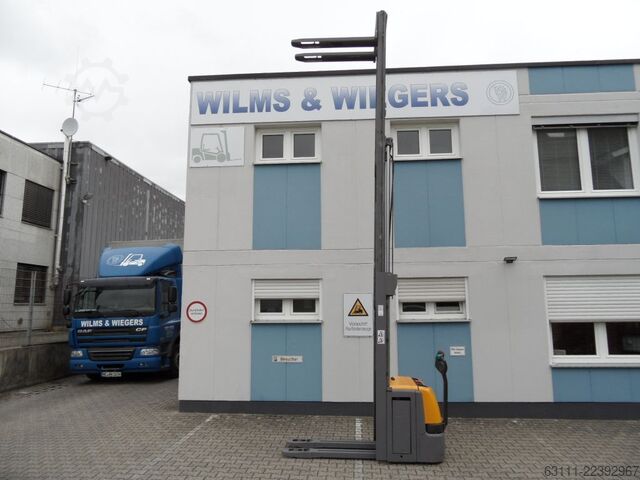High Lift stacker Jungheinrich EJC 214z - Initialhub - 5,35 m Triplex