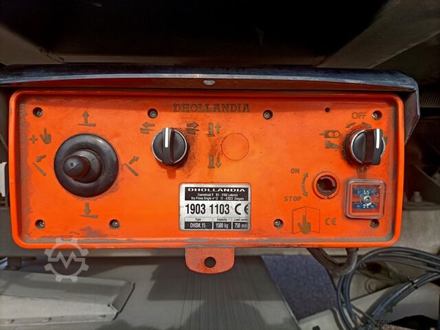 Truck with flatbed and tarpaulin Iveco EUROCARGO 140-250