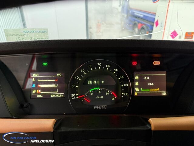 Holztransporter Volvo FH 650 8x4 Reductie assen, Kesla 2112T