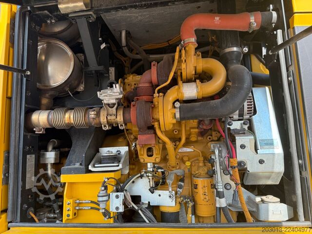 Mobilbagger  M323F 4x4 Zweiwegebagger