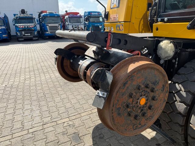 Mobilbagger  M323F 4x4 Zweiwegebagger