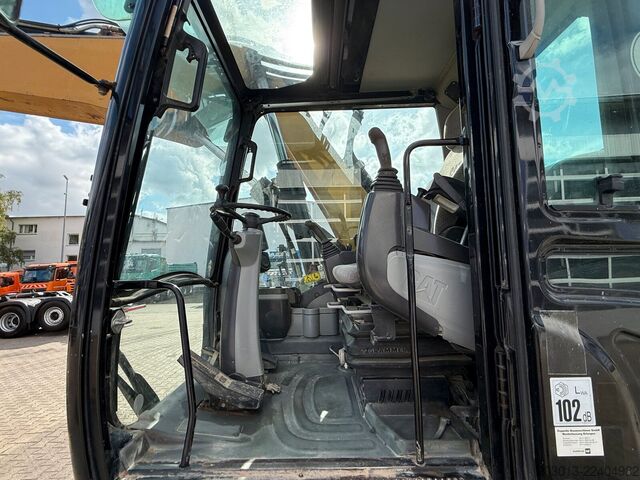 Mobilbagger CATERPILLAR M313D Mobilbagger 14,2 Tonnen