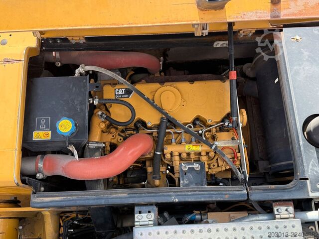 Mobilbagger CATERPILLAR M313D Mobilbagger 14,2 Tonnen