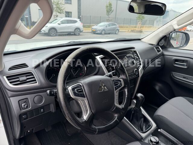 Pick-up van MITSUBISHI L200  D/C 220DI-D M-PRO Doppelkabine 4WD