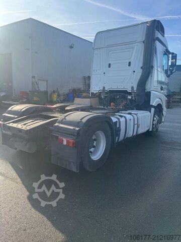 Standard-SZM Mercedes-Benz Actros 1843