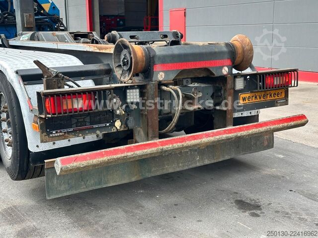 Roll-off tipper truck VOLVO FM 410 8x4 BL Tridem VDL & ATLAS 206.3E LK *10 m