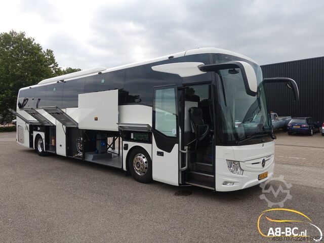 Motor coach MERCEDES-BENZ Tourismo RHD, 55 Sitze, Euro 6