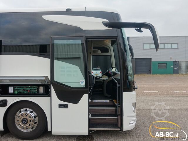 Motor coach MERCEDES-BENZ Tourismo RHD, 55 Sitze, Euro 6