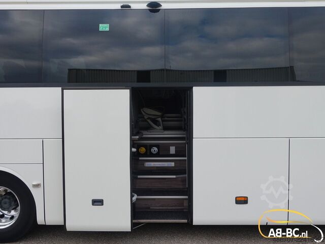 Motor coach MERCEDES-BENZ Tourismo RHD, 55 Sitze, Euro 6
