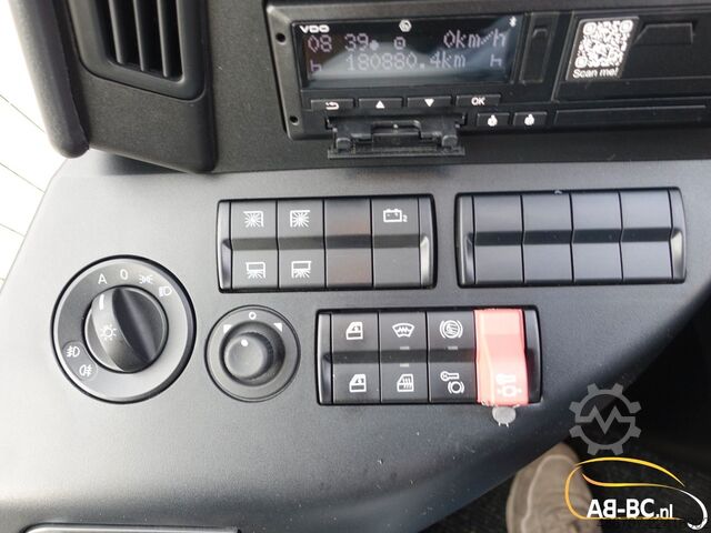 Motor coach MERCEDES-BENZ Tourismo RHD, 55 Sitze, Euro 6