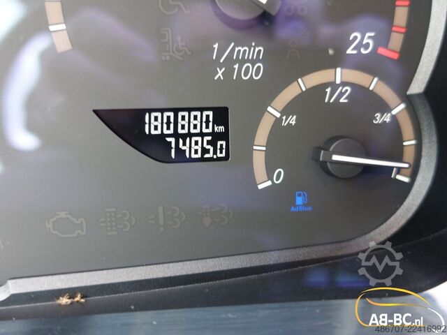 Motor coach MERCEDES-BENZ Tourismo RHD, 55 Sitze, Euro 6