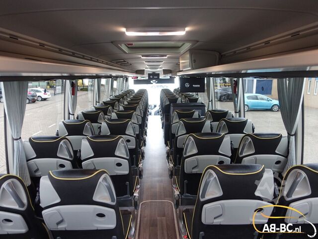 Motor coach MERCEDES-BENZ Tourismo RHD, 55 Sitze, Euro 6