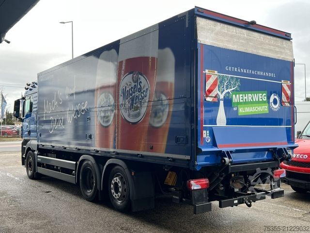 LKW mit Getränkeaufbau MAN TGX 26.500 XLX 6x2 Lift Klima LBW AbstTempom AHK