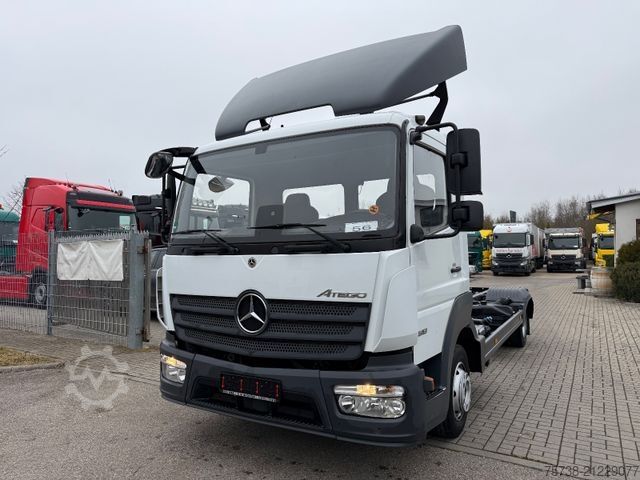 Transporter Fahrgestell MERCEDES-BENZ Atego 818 L Fahrgestell/Klima/SCHALTER/EURO6D